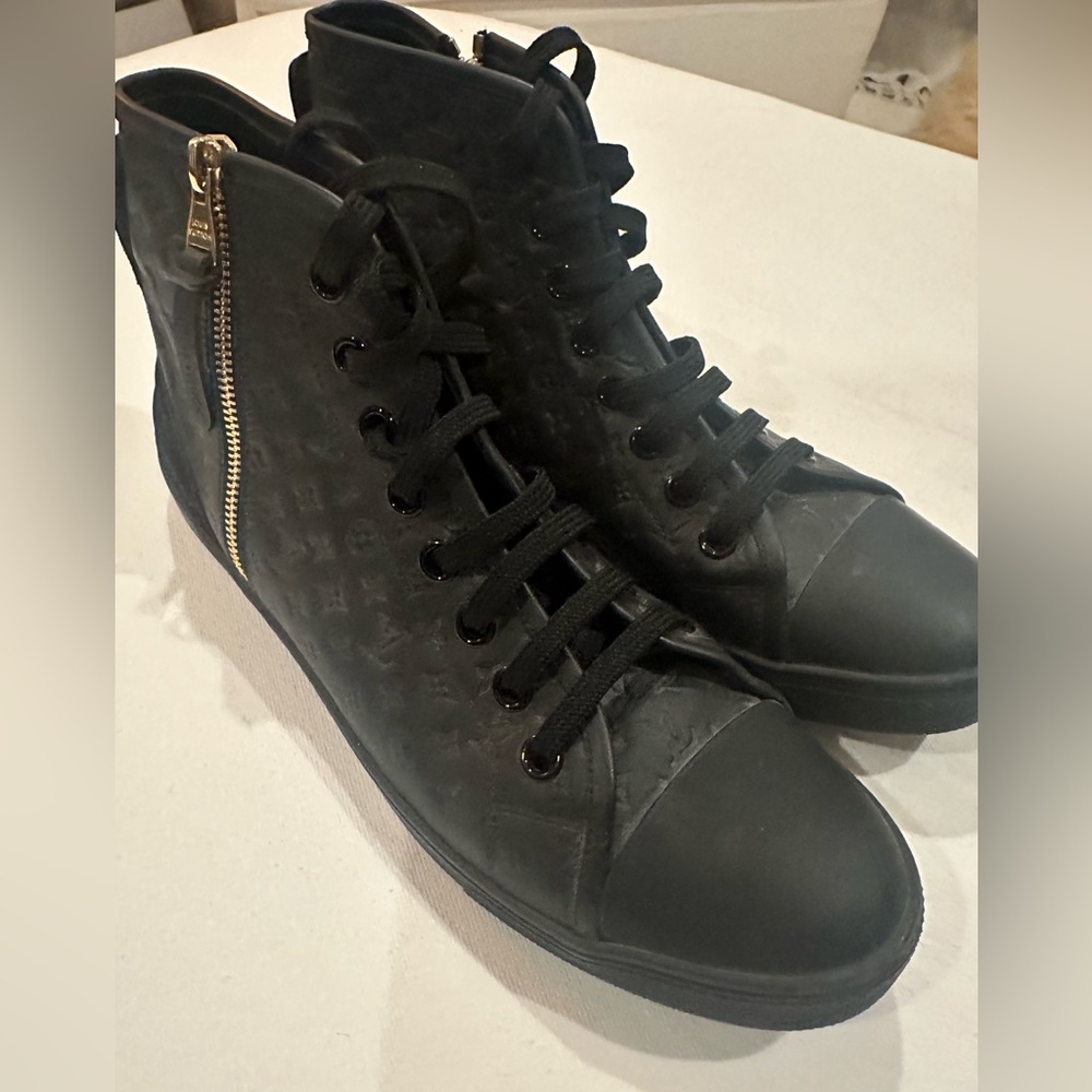 Louis Vuitton Black High-Top Lace-Up Sneakers with Gold Zip